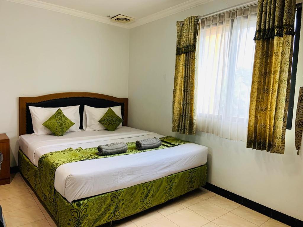 Karsa Utama Hotel จาการ์ตา ภายนอก รูปภาพ