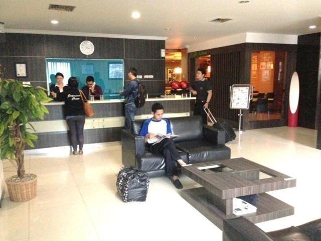 Karsa Utama Hotel จาการ์ตา ภายนอก รูปภาพ