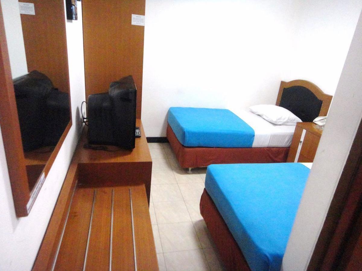 Karsa Utama Hotel จาการ์ตา ภายนอก รูปภาพ